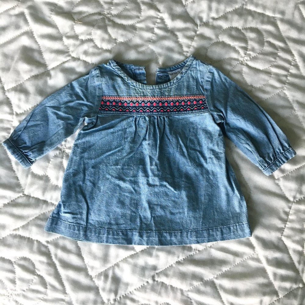 ⚪ 3/$15 Carter's baby girl 3 mo embroidered long sleeved chambray tunic